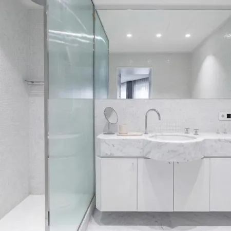 Apartment 4br Trocadero Raymond Poincare Paris